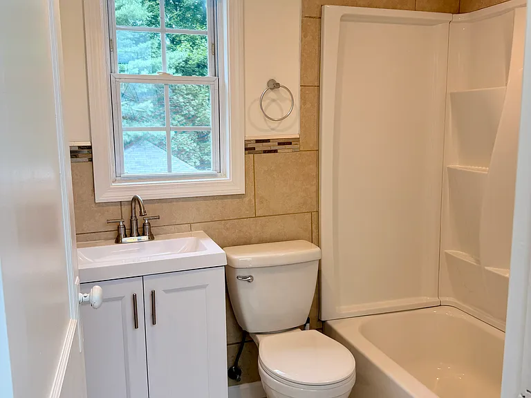 15 Washington Cir — Photo 6