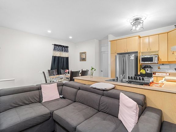 2nd image of 126XX Hampton Ct