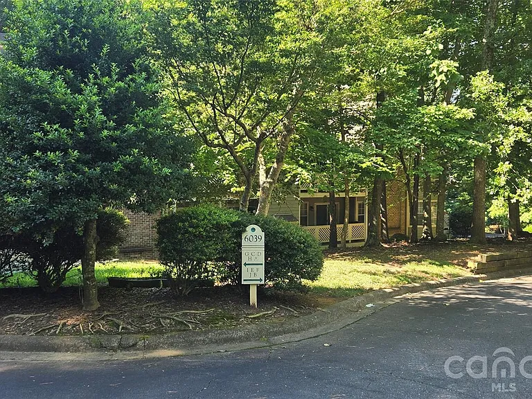 6039 Gray Gate Ln #B — Photo 4