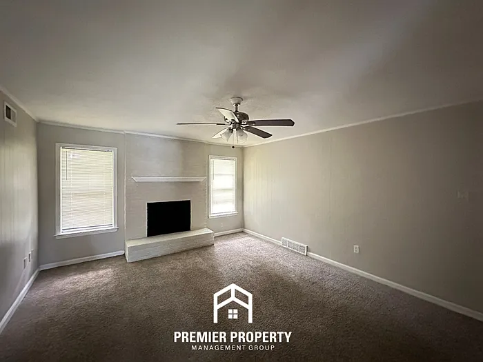 2462 Kimbark Woods Cv — Photo 7