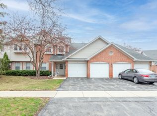 2458 Charleston Dr UNIT 6, Schaumburg, IL 60193