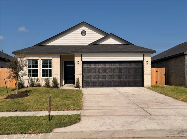 814 Alaska Cedar Dr, Crosby, TX 77532