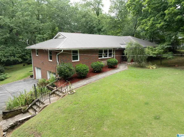 300 Crestview Rd, Anniston, AL 36207