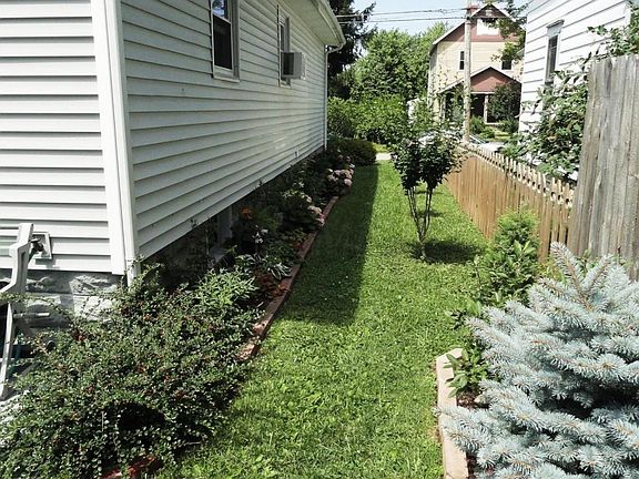 4th image of 833 Merkle Ave
