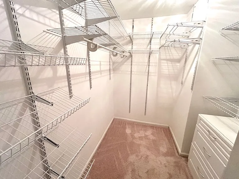 234 W Lake Cir — Photo 13