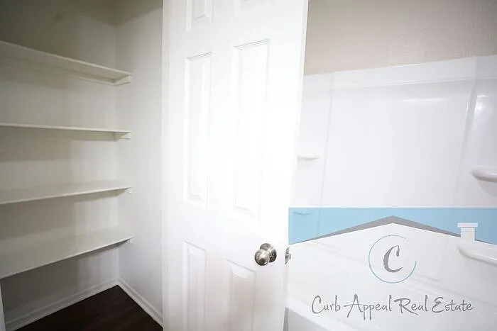 3883 Saddlecrest Dr — Photo 10