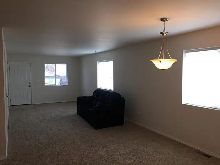 1608 W Plath Ave — Photo 9