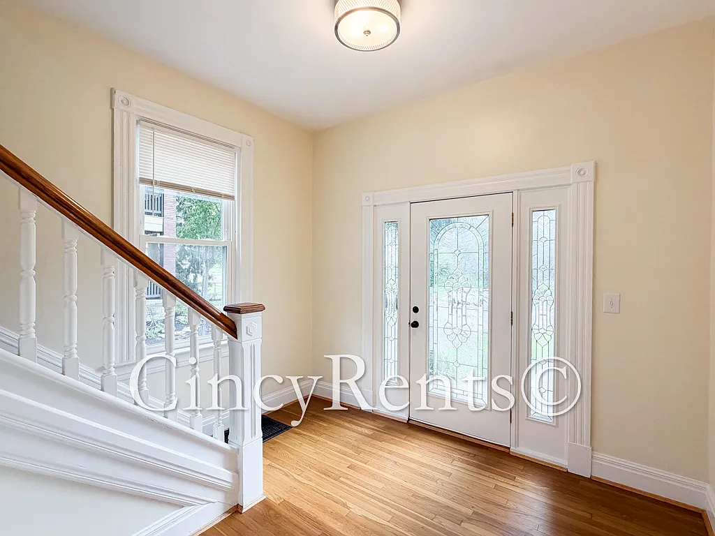 4 bed, 2100 sqft, $3,395 — Photo 2