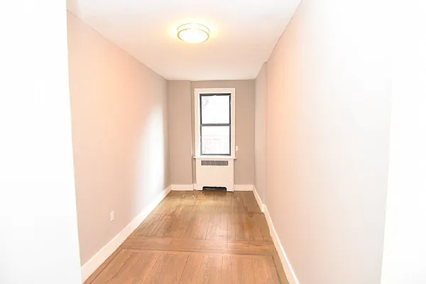 Rented by Bruma Realty LLC | media 12