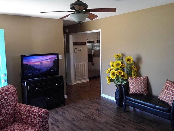 Living Room 12x16
