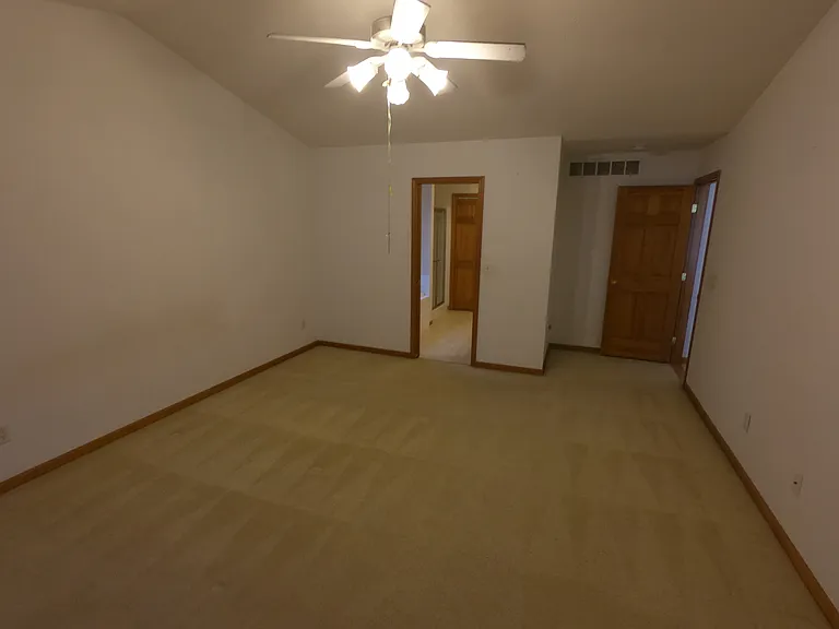 3125 Old Jamestown Rd — Photo 17