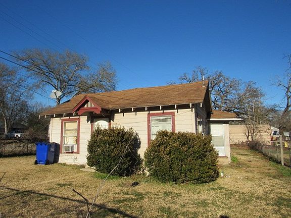 2nd image of 504 N Holly St