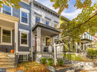 904 10th St NE, Washington, DC 20002