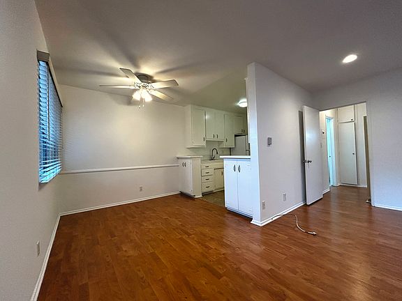 3rd image of 11625 Mayfield Ave APT 5