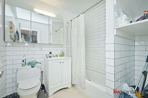 Rented by Keller Williams NYC | media 13