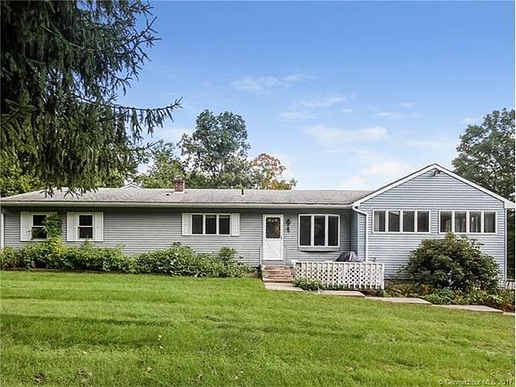 Enjoy dinner with friends a...