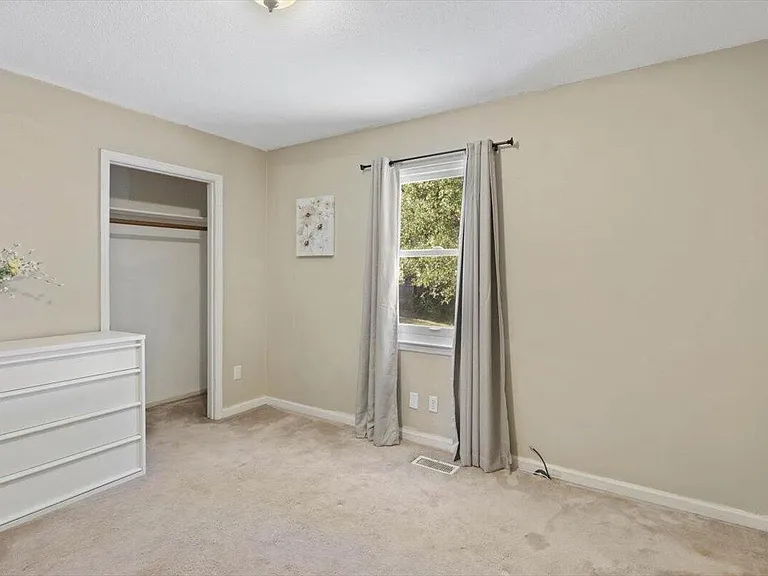 5613 Winding Ln — Photo 1