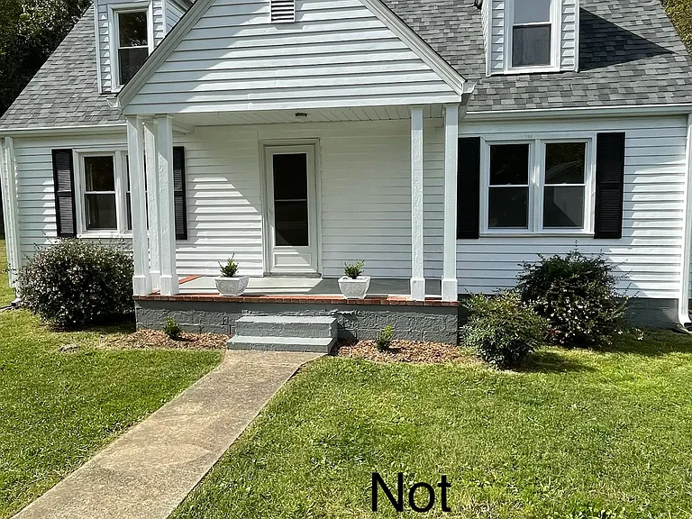 2412 Sinking Creek Rd — Photo 1