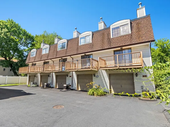268 Lawlor Street APT 6, New Britain, CT 06051