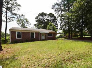 47 Sulphur Springs Dr, Greenville, SC 29617