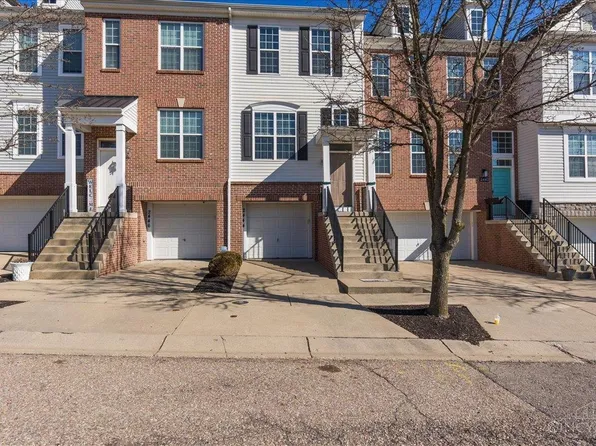 2444 Bluffcrest Ln, Cincinnati, OH 45238