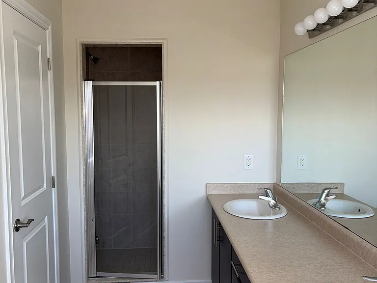 116 Knight St — Photo 9