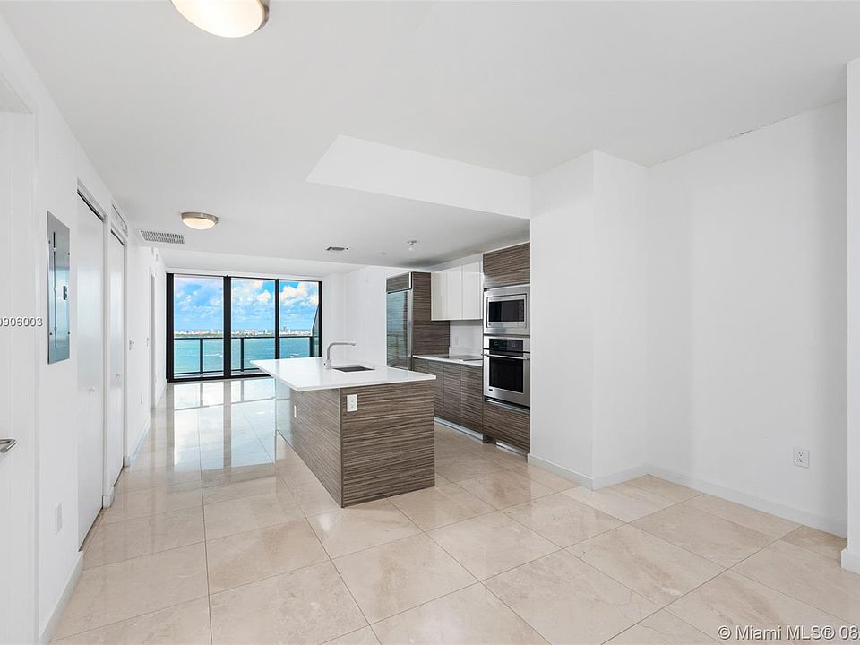 1st image of 460 NE 28th St APT 3505