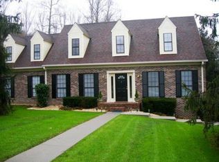 10 Blue Mountain Ct, Oak Ridge, TN 37830