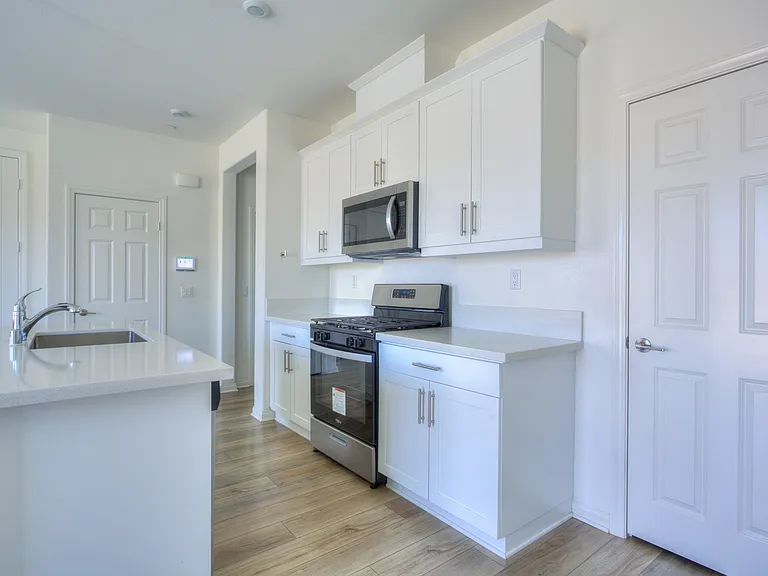 202 Bonita Ln — Photo 6