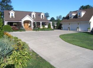 10664 Chillicothe Rd, Kirtland, OH 44094