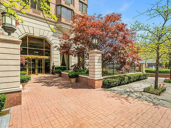 4th image of 1775 York Ave APT 23B