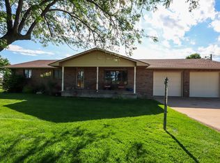 1301 Division St, Alma, NE 68920