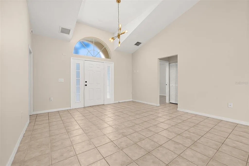 2 bed, 2.0 bath, 1248 sqft, $1,800 — Photo 3
