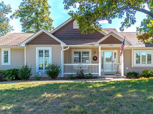 930 Oak Ln, Grand Rivers, KY 42045