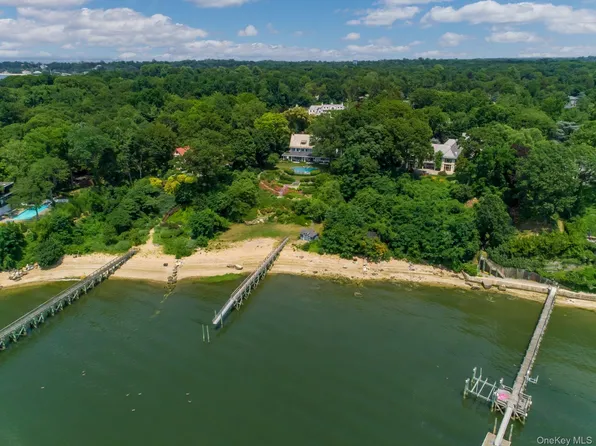10 Hicks Lane, Port Washington, NY 11050