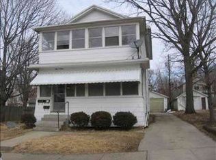 504 E Taylor St, Bloomington, IL