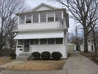 504 E Taylor St photo 1