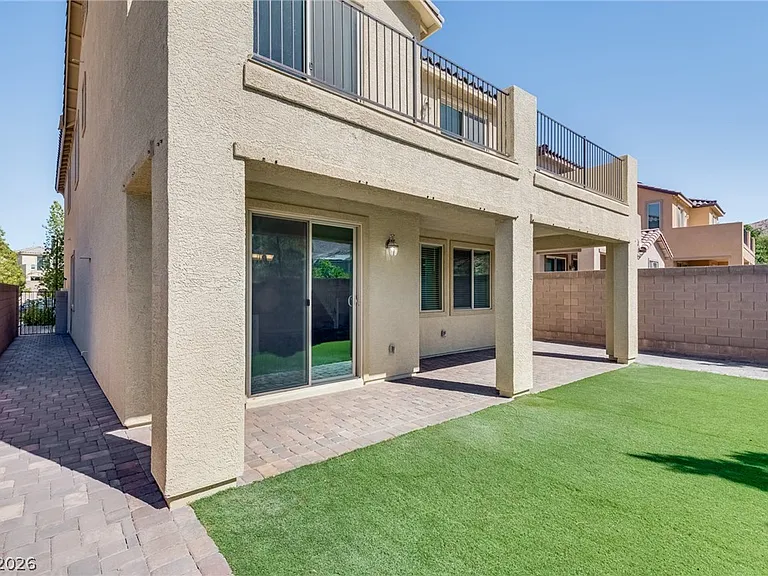 12321 Silvana St — Photo 52