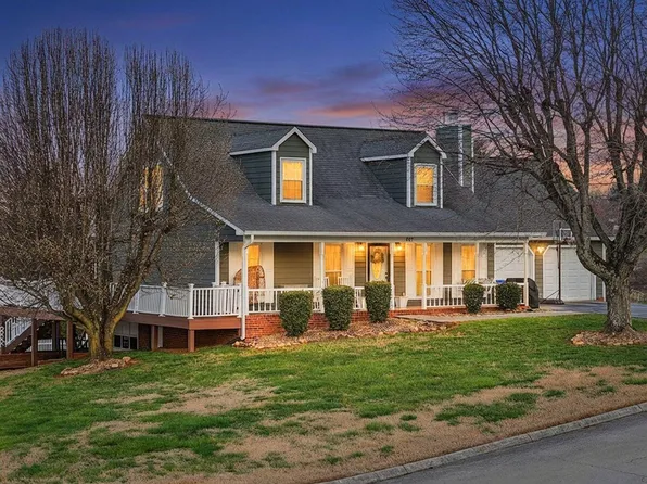 867 Foxglove Ln, Morristown, TN 37814