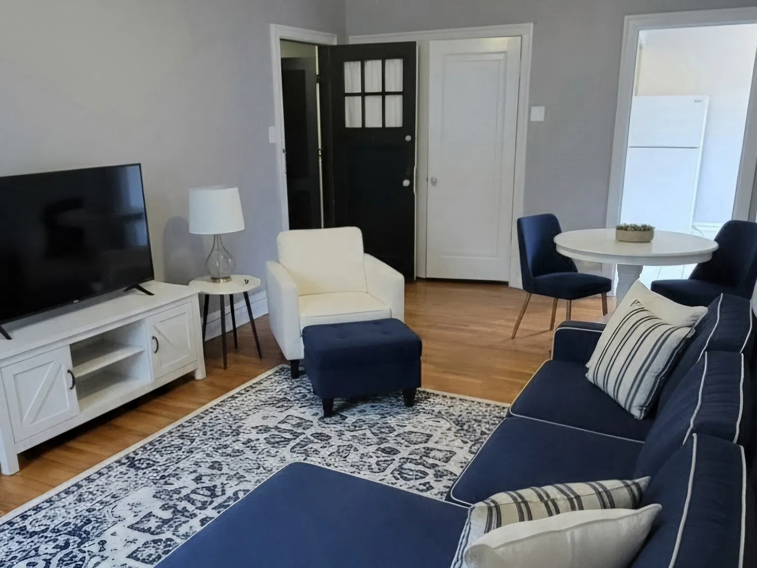 368 North Taylor Avenue — Photo 1