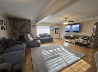 12570 Bromont Ave, San Fernando, CA 91340