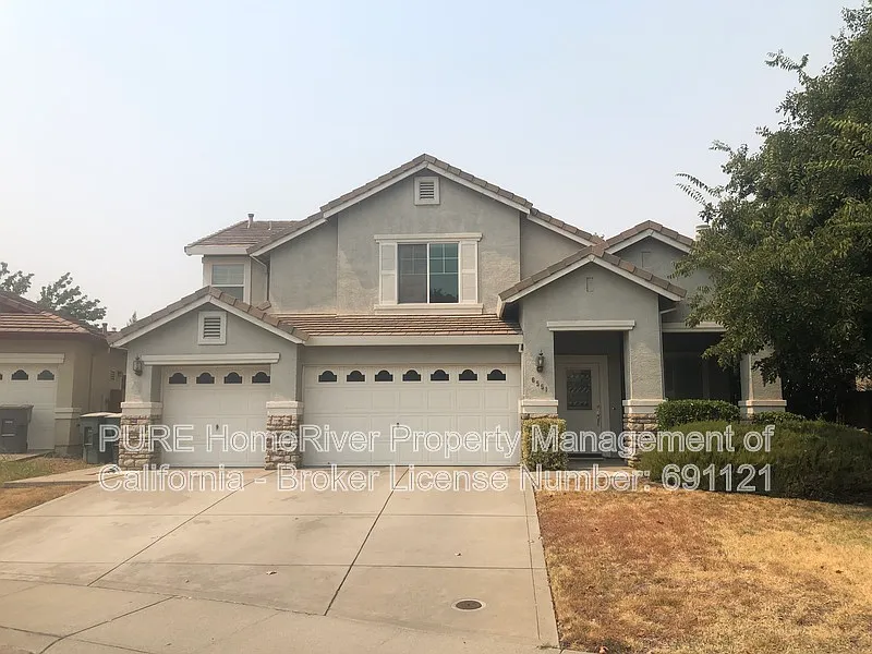 4 bed, 3.0 bath, 2156 sqft, $2,950 — Photo 1