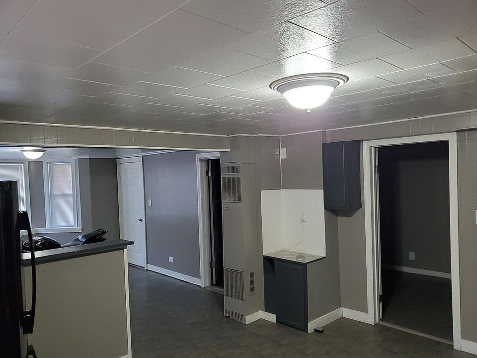 1st image of 10614 S Avenue H #1