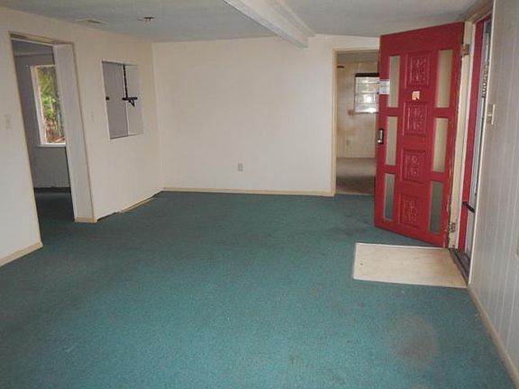 4th image of 261 Lagoon Ave