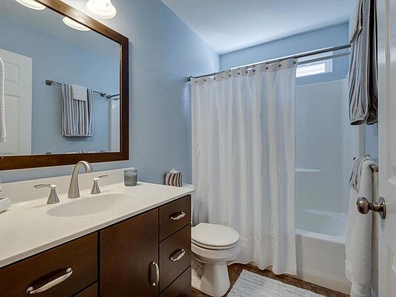 5th image of 2537 Parkwood Village Ln