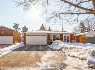 48 Malcolm Cres, Brampton, ON L6S 3C8