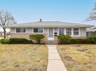 7707 W Wilbur Ave, Milwaukee, WI 53220