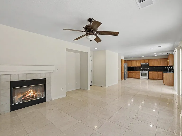4561 Temblor Way — Photo 7