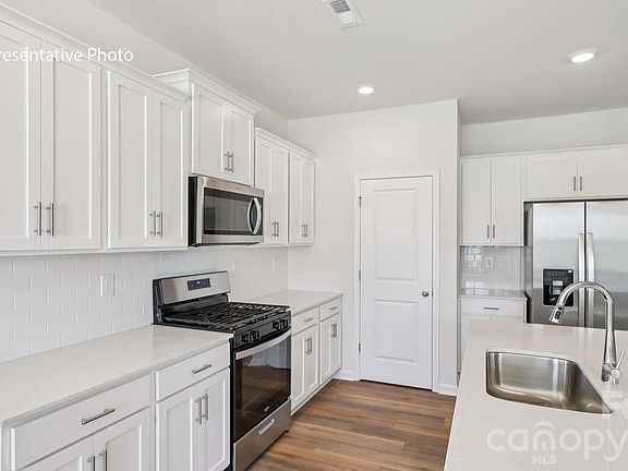 7th image of this home