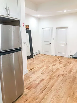 Rented by Compass | media 10